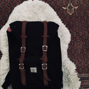 Herschel Little America Backpack Mid-Volume